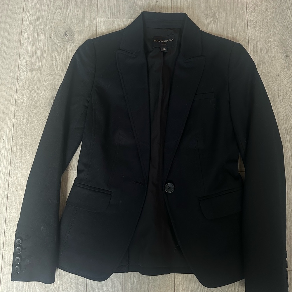 Banana Republic Classic Black Blazer - Picture 1 of 4